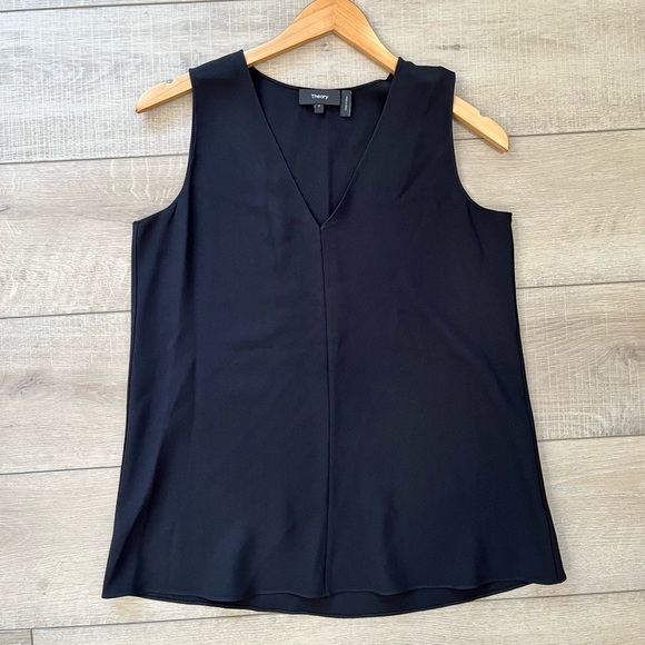 THEORY a-line v-neck black sleeveless blouse in Rosalina crepe size XS - Picture 1 of 13